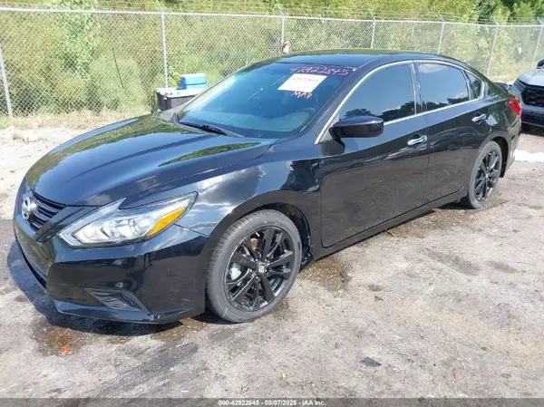 1N4AL3AP4JC279242 2018 NISSAN ALTIMA - Image 2
