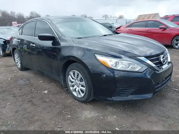 1N4AL3AP4JC280777 2018 NISSAN ALTIMA - Image 1