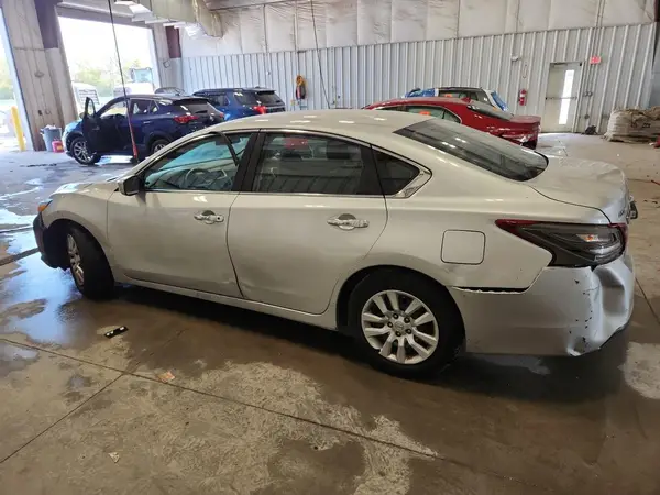 1N4AL3AP4JC281315 2018 NISSAN ALTIMA - Image 2