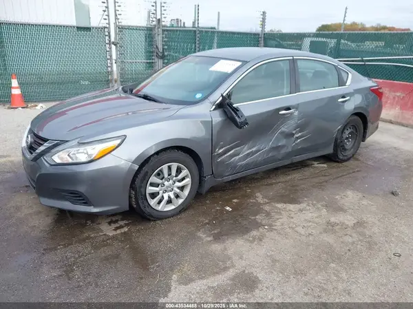 1N4AL3AP4JC282125 2018 NISSAN ALTIMA - Image 2