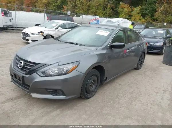 1N4AL3AP4JC282318 2018 NISSAN ALTIMA - Image 2
