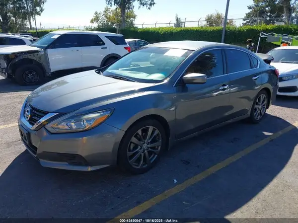 1N4AL3AP4JC283968 2018 NISSAN ALTIMA - Image 2