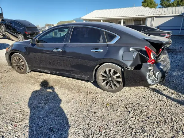 1N4AL3AP4JC284652 2018 NISSAN ALTIMA - Image 2