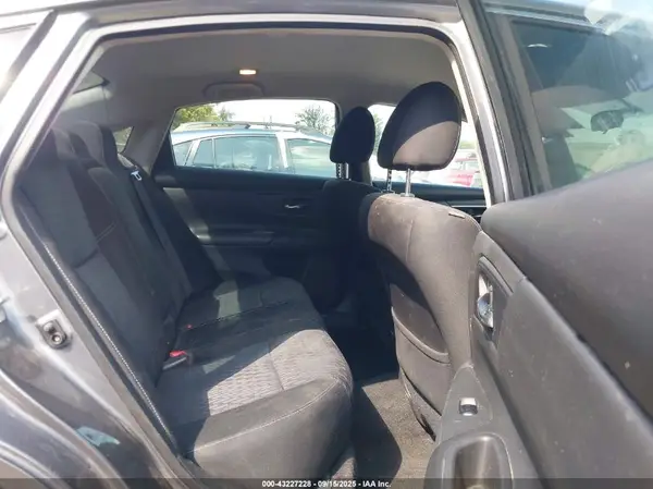 1N4AL3AP4JC285428 2018 NISSAN ALTIMA - Image 8