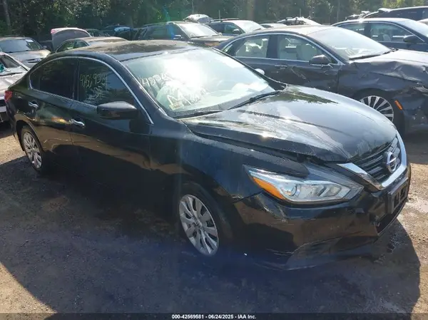 1N4AL3AP4JC286580 2018 NISSAN ALTIMA - Image 1