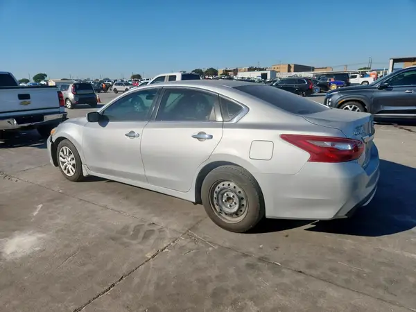 1N4AL3AP4JC287034 2018 NISSAN ALTIMA - Image 2