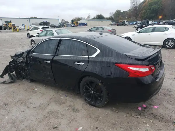 1N4AL3AP4JC289804 2018 NISSAN ALTIMA - Image 2