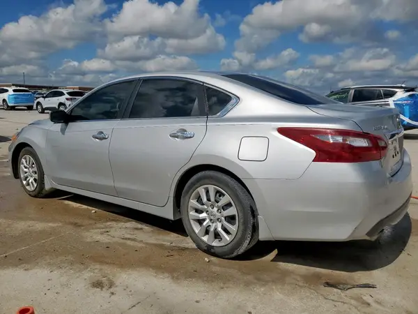 1N4AL3AP4JC290144 2018 NISSAN ALTIMA - Image 2
