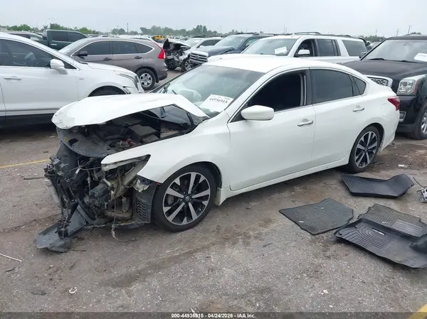 1N4AL3AP4JC292900 2018 NISSAN ALTIMA - Image 2