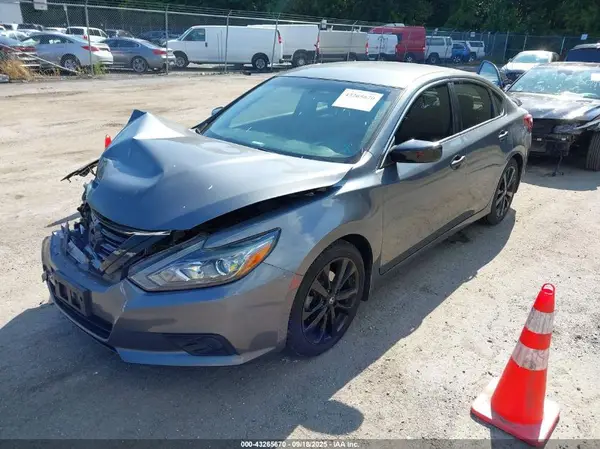 1N4AL3AP4JC293397 2018 NISSAN ALTIMA - Image 2