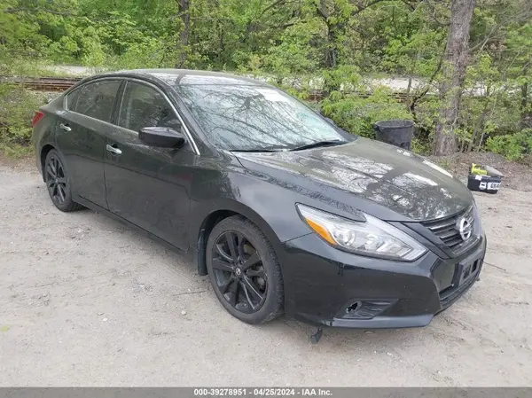 1N4AL3AP4JC294355 2018 NISSAN ALTIMA - Image 1