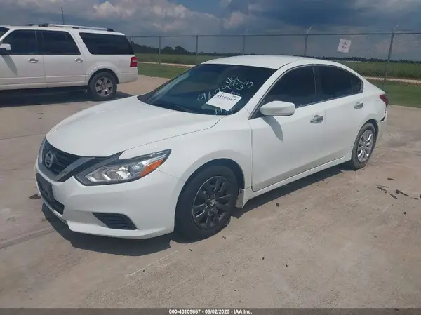 1N4AL3AP4JC298163 2018 NISSAN ALTIMA - Image 2