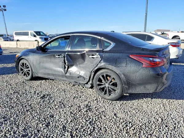 1N4AL3AP4JC299510 2018 NISSAN ALTIMA - Image 2