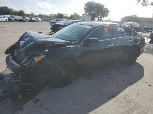 1N4AL3AP4JC299703 2018 NISSAN ALTIMA - Image 1