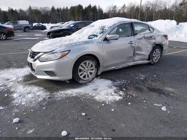 1N4AL3AP4JC470420 2018 NISSAN ALTIMA - Image 2