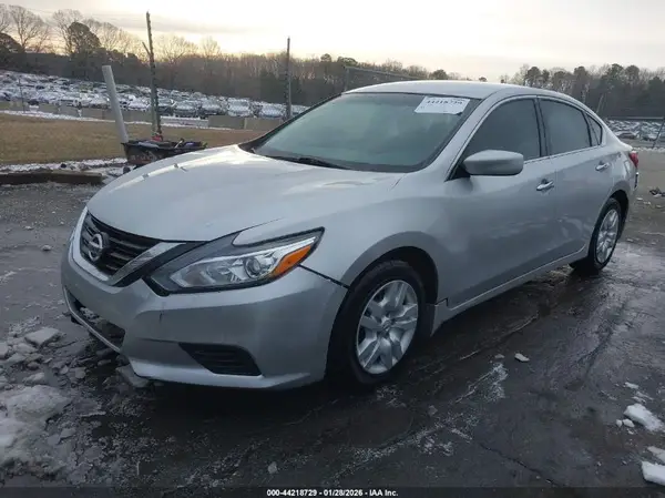 1N4AL3AP4JC470434 2018 NISSAN ALTIMA - Image 2
