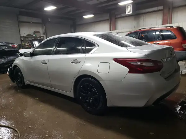 1N4AL3AP4JC473012 2018 NISSAN ALTIMA - Image 2
