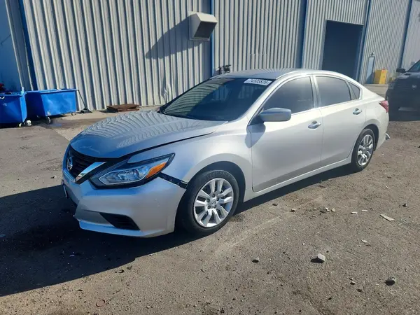 1N4AL3AP4JC474984 2018 NISSAN ALTIMA - Image 1