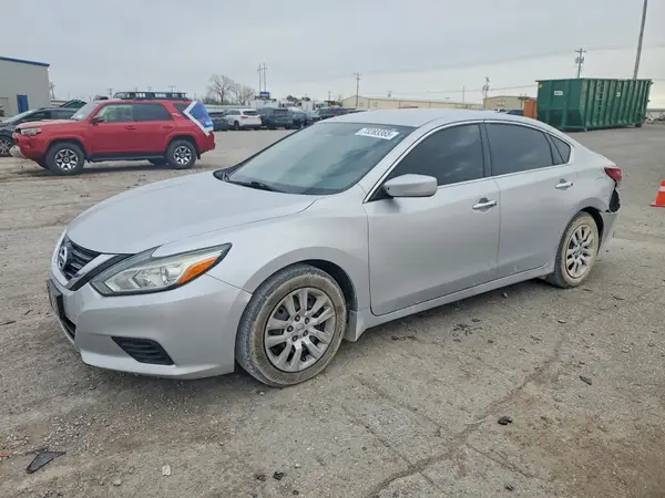 1N4AL3AP4JC475228 2018 NISSAN ALTIMA - Image 1