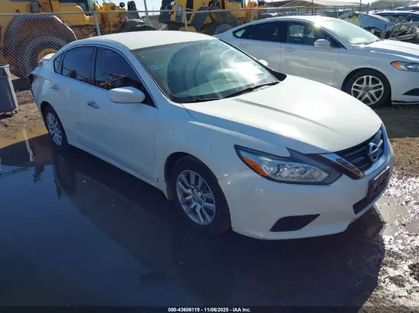 1N4AL3AP4JC477450 2018 NISSAN ALTIMA - Image 1