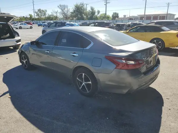 1N4AL3AP4JC478372 2018 NISSAN ALTIMA - Image 2