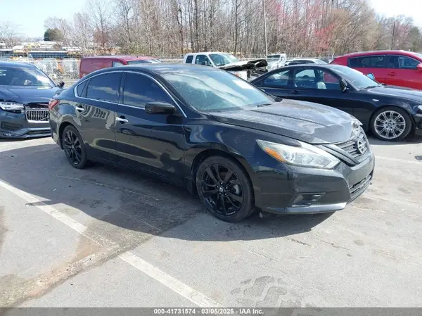 1N4AL3AP4JC478503 2018 NISSAN ALTIMA - Image 1