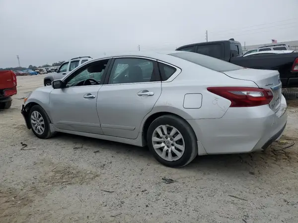 1N4AL3AP4JC479988 2018 NISSAN ALTIMA - Image 2