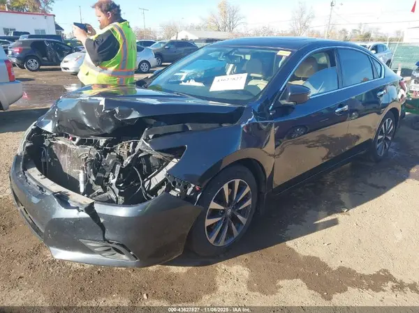 1N4AL3AP5GC110775 2016 NISSAN ALTIMA - Image 2