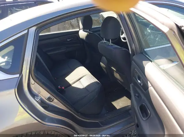 1N4AL3AP5GC111988 2016 NISSAN ALTIMA - Image 8