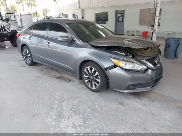 1N4AL3AP5GC121565 2016 NISSAN ALTIMA - Image 1