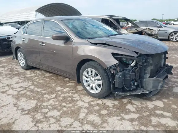 1N4AL3AP5GC126037 2016 NISSAN ALTIMA - Image 1