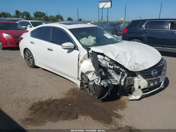1N4AL3AP5GC133196 2016 NISSAN ALTIMA - Image 1