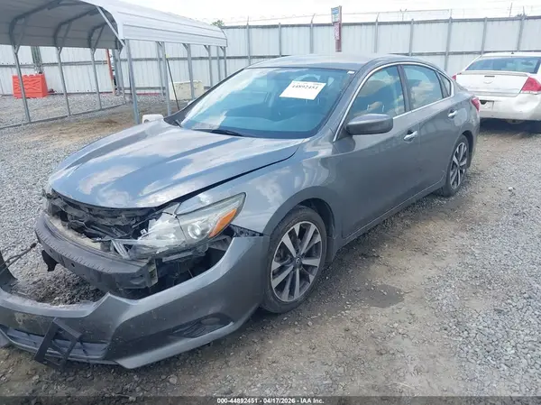 1N4AL3AP5GC133666 2016 NISSAN ALTIMA - Image 2