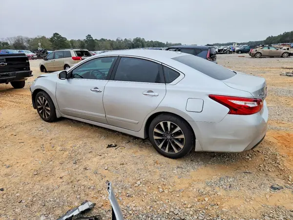 1N4AL3AP5GC136633 2016 NISSAN ALTIMA - Image 2