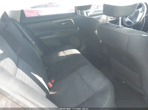 1N4AL3AP5GC140195 2016 NISSAN ALTIMA - Image 8