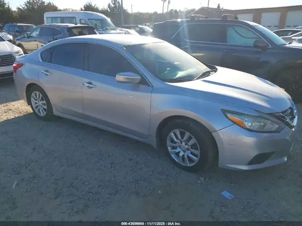 1N4AL3AP5GC145462 2016 NISSAN ALTIMA - Image 1