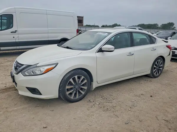 1N4AL3AP5GC155117 2016 NISSAN ALTIMA - Image 1