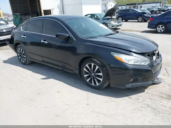 1N4AL3AP5GC165887 2016 NISSAN ALTIMA - Image 1