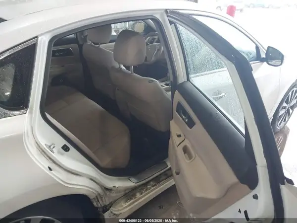 1N4AL3AP5GC166277 2016 NISSAN ALTIMA - Image 8