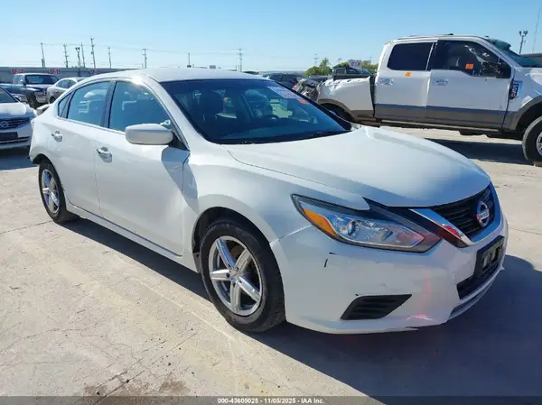 1N4AL3AP5GC167168 2016 NISSAN ALTIMA - Image 1