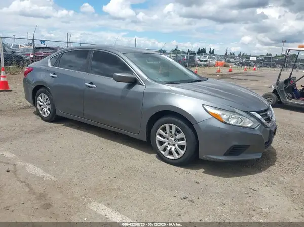 1N4AL3AP5GC170331 2016 NISSAN ALTIMA - Image 1