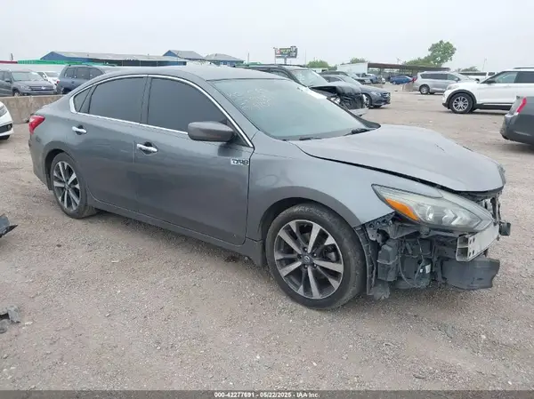 1N4AL3AP5GC170393 2016 NISSAN ALTIMA - Image 1