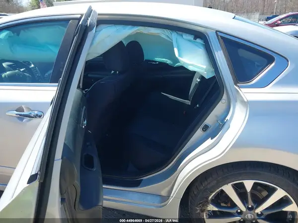 1N4AL3AP5GC171785 2016 NISSAN ALTIMA - Image 8
