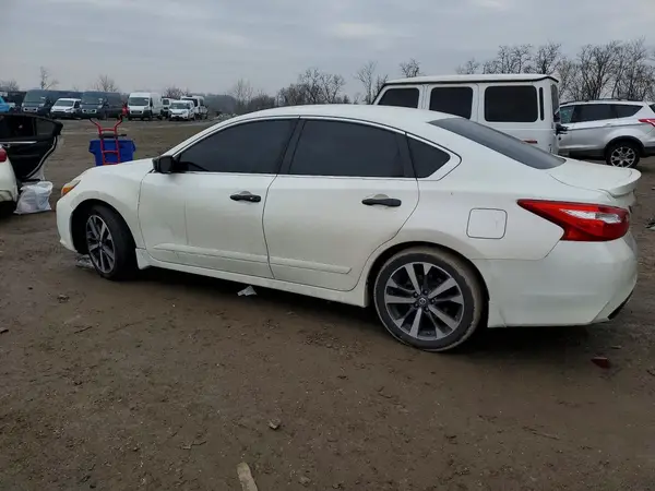 1N4AL3AP5GC181314 2016 NISSAN ALTIMA - Image 2