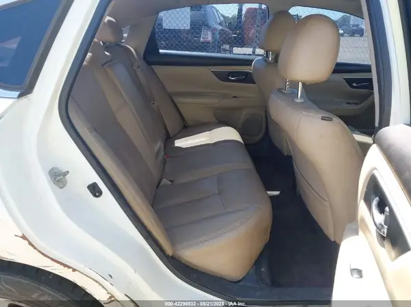 1N4AL3AP5GC184388 2016 NISSAN ALTIMA - Image 8