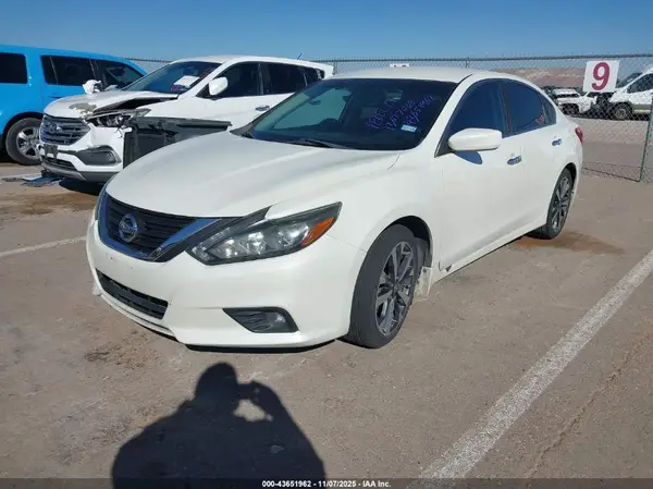 1N4AL3AP5GC193057 2016 NISSAN ALTIMA - Image 2