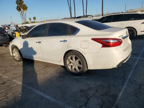 1N4AL3AP5GC195276 2016 NISSAN ALTIMA - Image 2