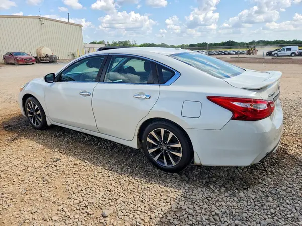 1N4AL3AP5GC196251 2016 NISSAN ALTIMA - Image 2