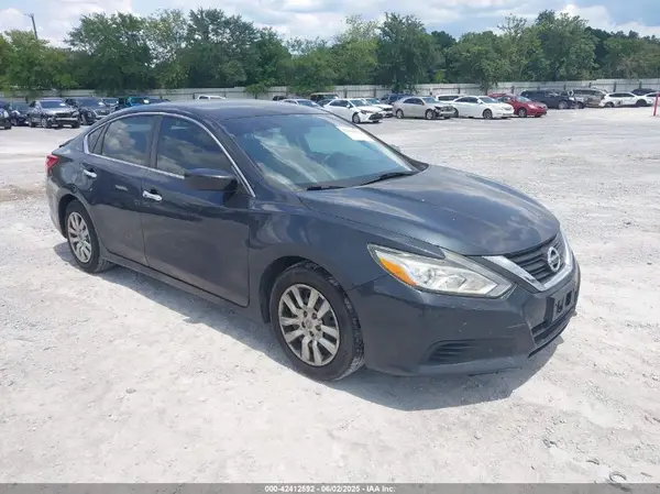 1N4AL3AP5GC209578 2016 NISSAN ALTIMA - Image 1
