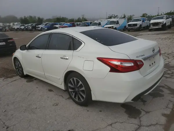 1N4AL3AP5GC240135 2016 NISSAN ALTIMA - Image 2